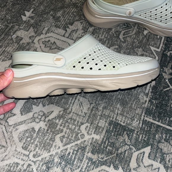 Skechers WOMEN'S Foamies: GO WALK 7 - Joyous size 7 - Picture 4 of 10